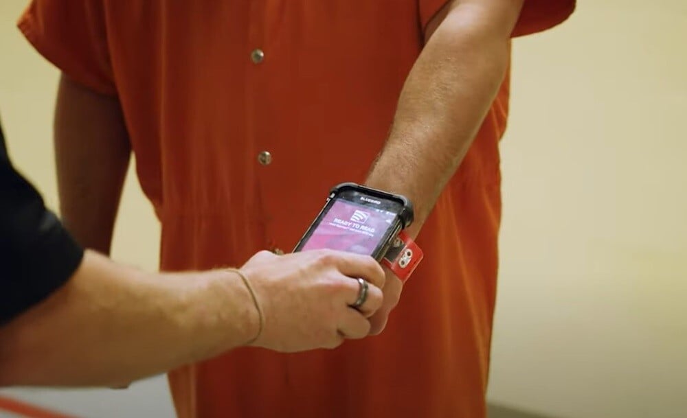 Inmate Identification: Wristbands vs. ID Cards